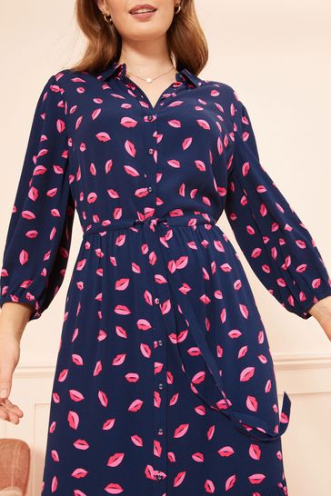 Dress with shop lips on it
