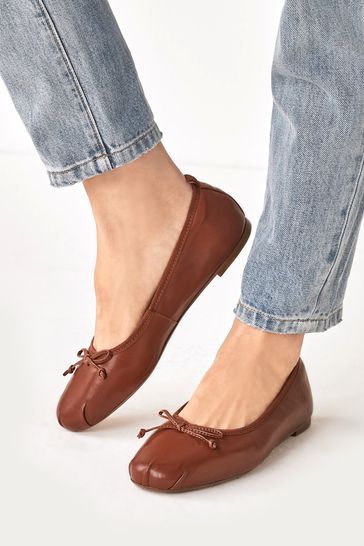 Tan ballerina pumps sale