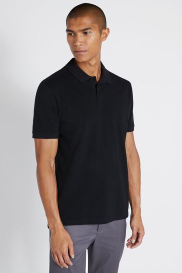 Guy in outlet polo shirt