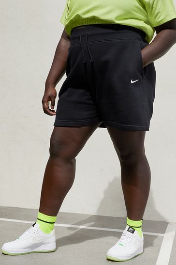 Black nike shorts with pockets shop