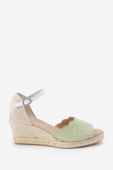 Sage green hot sale wedges