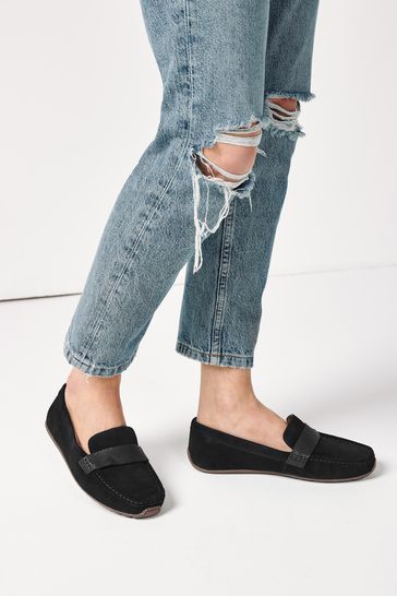 Pier one store wide fit shoes