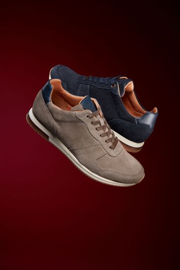 Sneakers london shop hotsell online