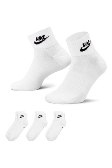 Nike White Everyday Essential Ankle Socks 3 Packs