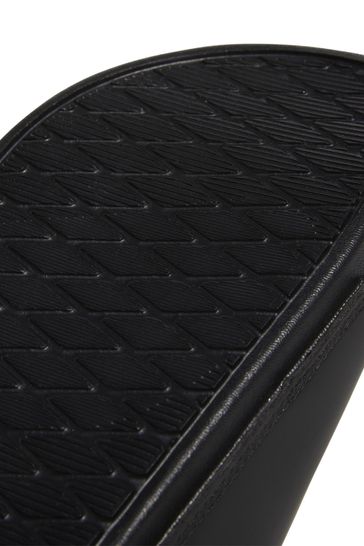 Adilette cloudfoam 2025 plus logo