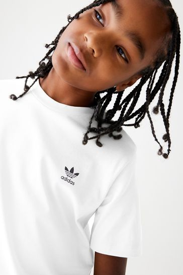Adidas originals small logo t shirt clearance