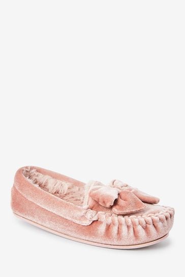 Pink hotsell velvet slippers