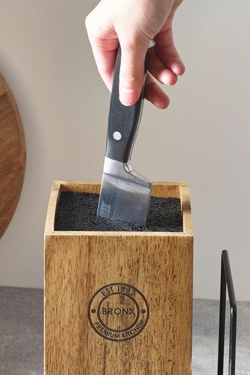 Next knife shop block