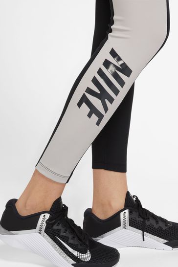 Nike training hotsell colourblock tights