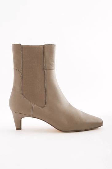 Next tan outlet boots ladies