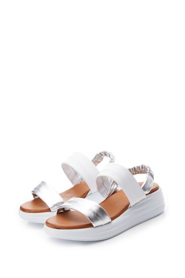 Moda in 2025 pelle flexx sandal