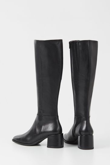 Tall black 2025 leather boots