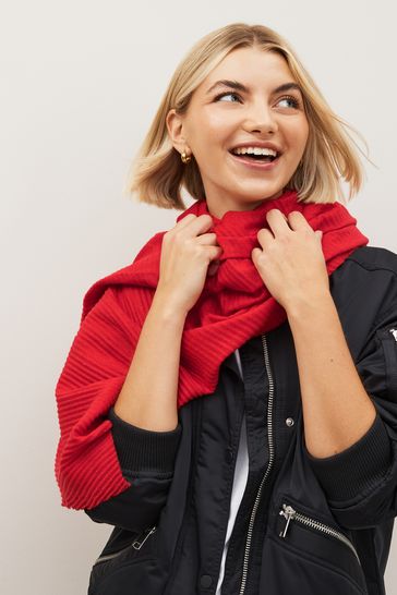 Berry Red Plissé Midweight Scarf