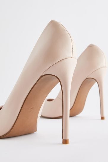 Leather nude court deals shoes