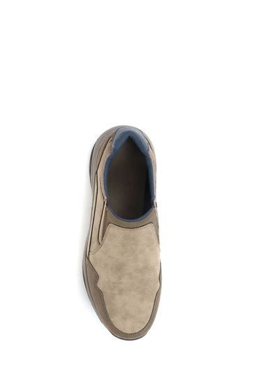 Wide fit slip on shoes 2025
