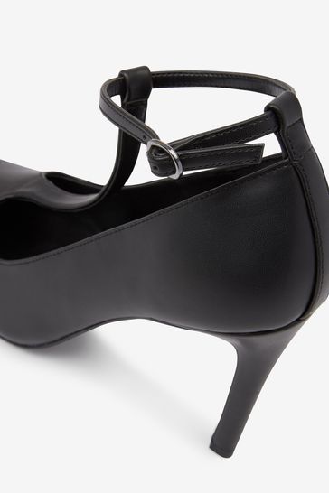 T bar shop court heels