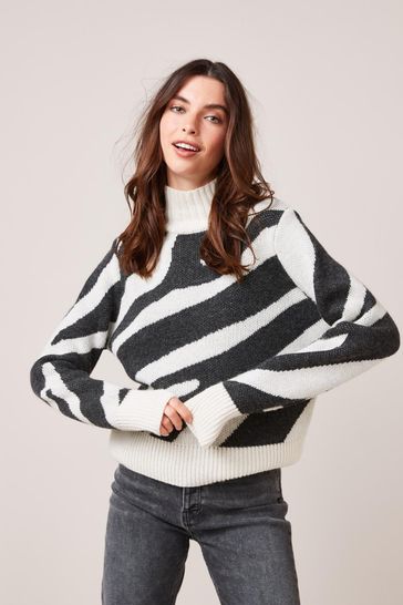 Levete Room Kalima Long Sleeve Knit Jumper With Cool Colorblocking
