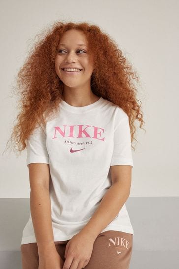 Nike Cream Oversized Trend T-Shirt
