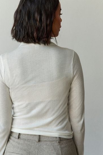 White long discount sleeve high neck
