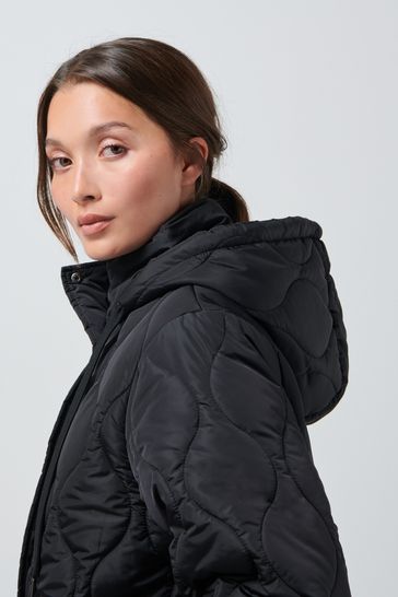 Black diamond coat 2025
