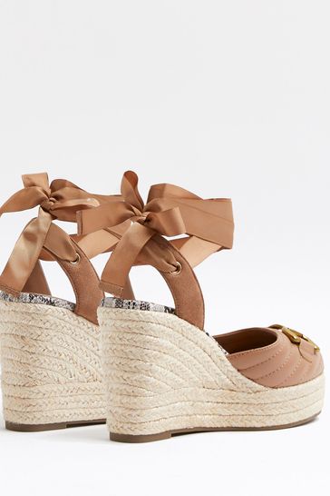 River island top tan wedges