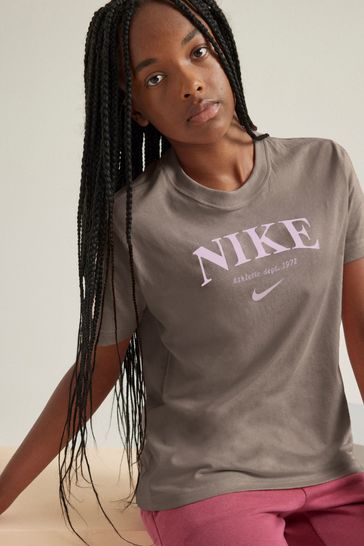 Nike Neutral Oversized Trend T-Shirt
