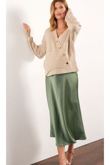 Tan skirt slip outlet
