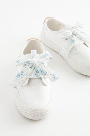 Girls white store canvas pumps
