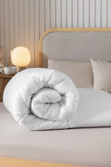 Buy Sleep In Comfort 18 Tog All Season Duvet from Next Poland