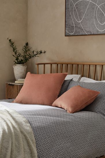 Peach deals velvet cushion