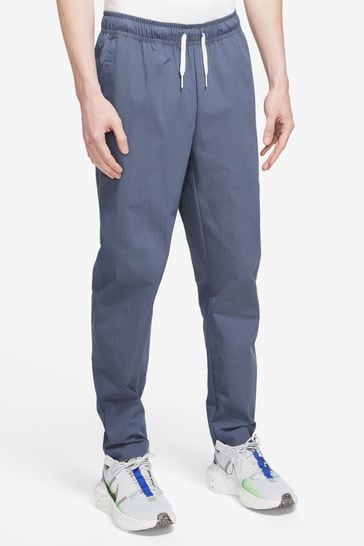 Woven deals nike joggers