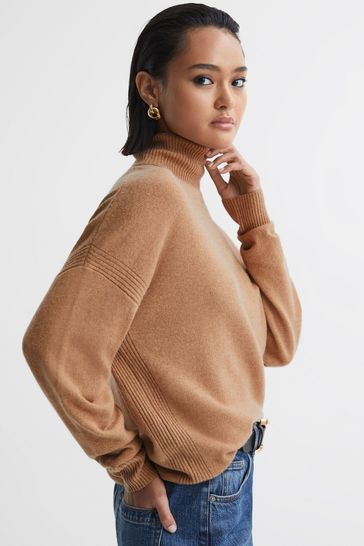 Camel roll hotsell neck jumper womens