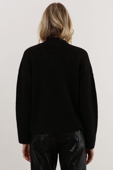 Black 2025 slogan jumper