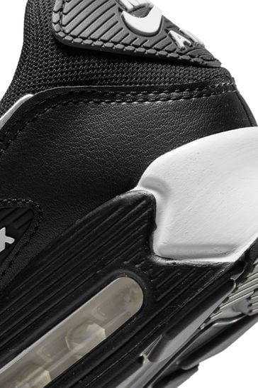 Nike 90 essential black on sale