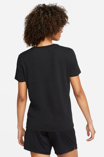 Black hotsell nike swoosh