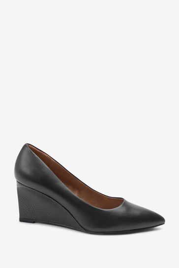 Black pointed on sale wedges