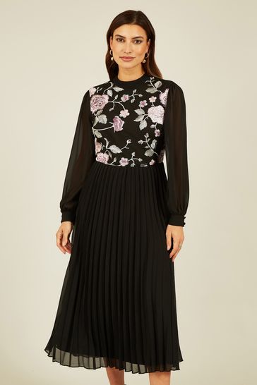 Buy Yumi Black Long Sleeve Embroidered Midi Dress With Pleats from