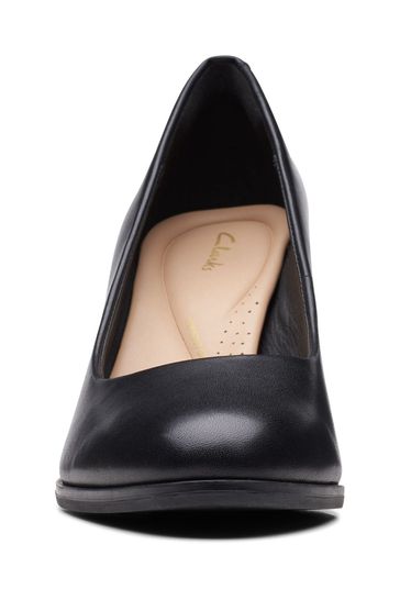 Clarks court outlet shoes