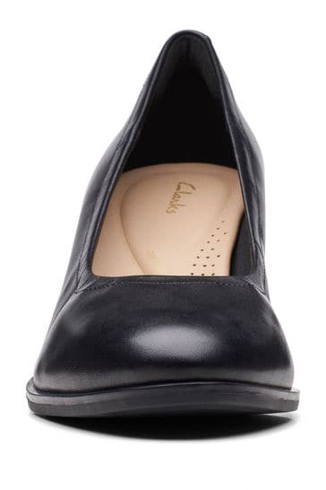 Clarks shop court shoes