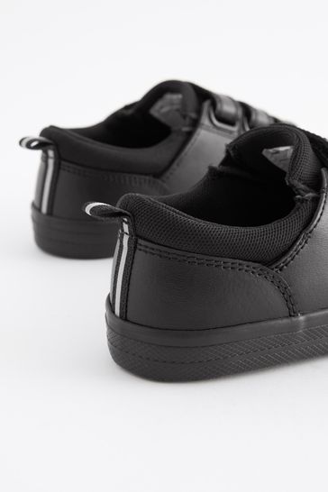 Triple discount strap shoes