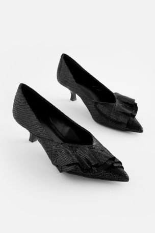 Comfortable kitten heel pumps top