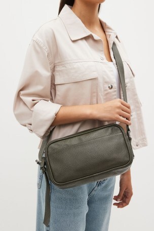 Massimo dutti outlet sling bag