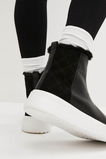 Black Signature Forever Comfort® Leather Chunky Zip-Hi Top Trainers