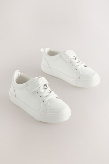 Lace clearance fastening shoes