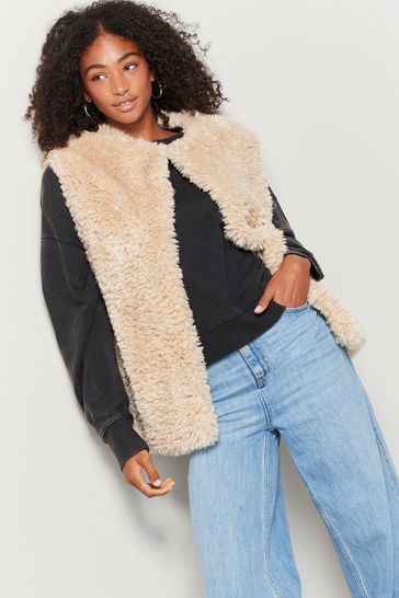 Faux fur vest cheap plus size forever 21