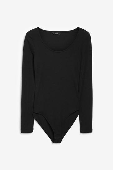 black scoop neck body suit