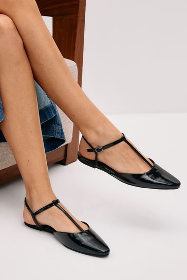 Black t clearance bar flat shoes