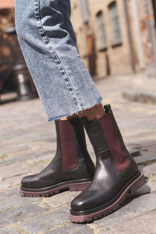 Comprar Botas Chelsea con suela de color Signature de Forever Comfort® de  Next España