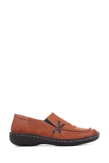 Comprar Zapatos sin cierres de mujer con diseño hecho a mano en cuero color  tostado de Loretta de Next España