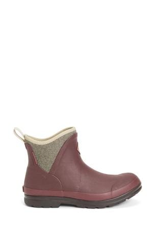 Womens muck deals ankle boots